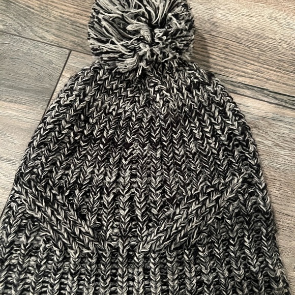 Rebecca Minkoff Grey Marled Knit Pom Pom Beanie - Picture 3 of 4